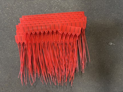 Tampered tags 340mm seal - set a 10 Red