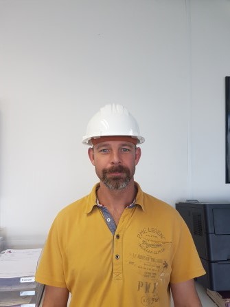 Safety helmet white