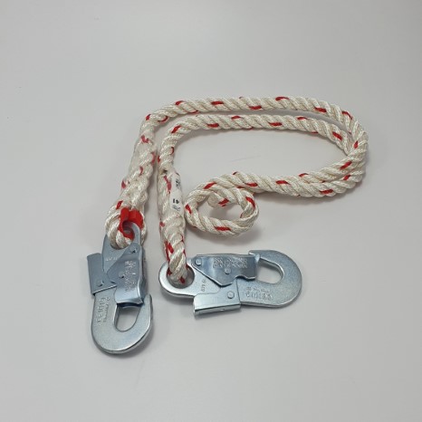 Lifeline 1.5 meter complete with 2 hooks