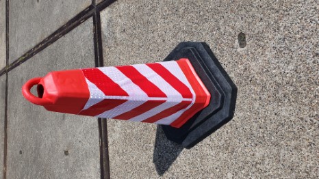 Orange/White traffic cone 750mm