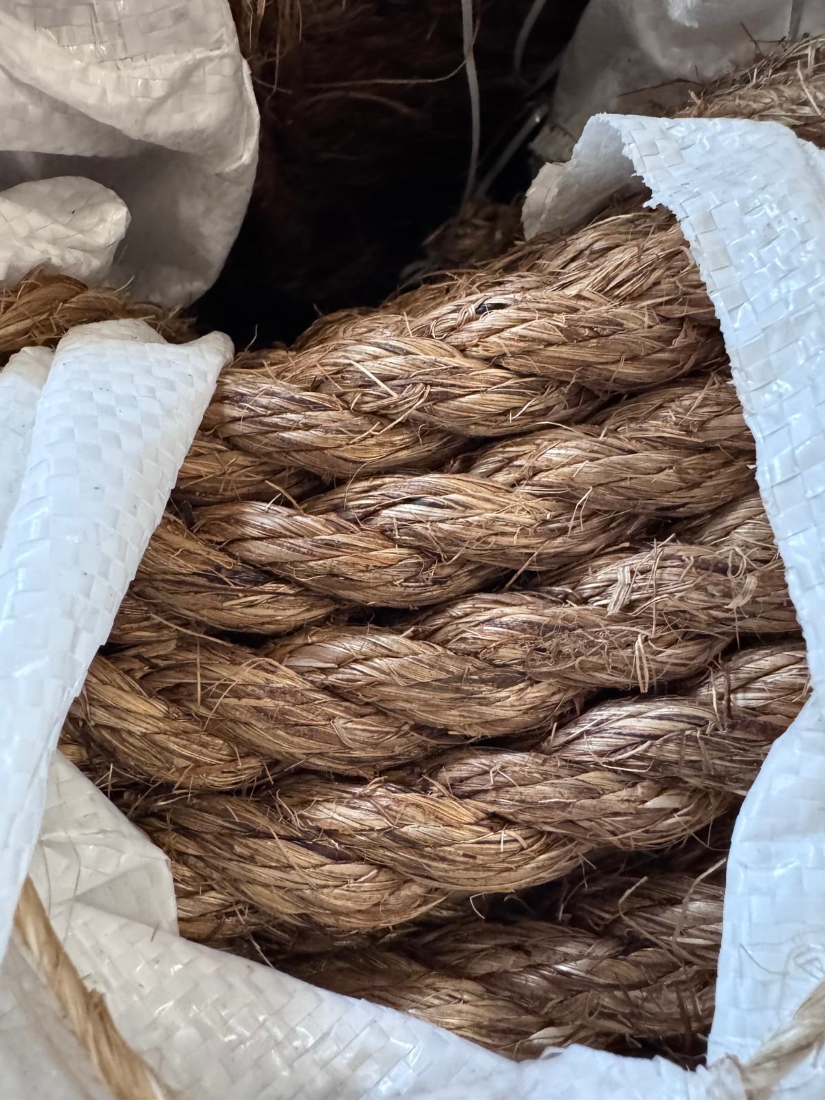 Stranded Manila Rope Manila Rope Grade 3. 3 strand - 18mm x 200 meter | Products | Traconed