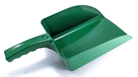 Dustpan non-spark