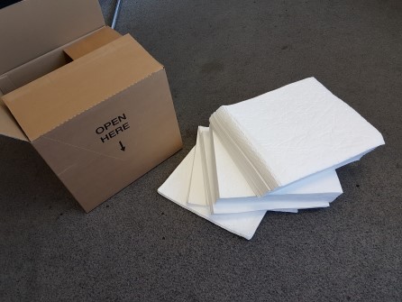 Oil sorbent pads 100 pcs 30x30cm