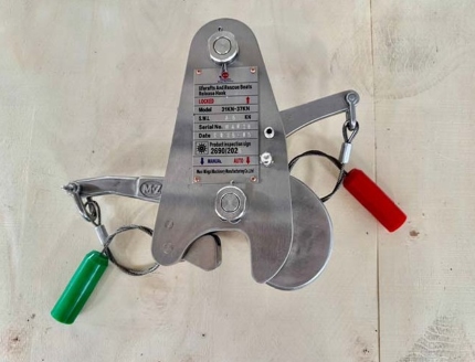 Liferaft - rescueboat automatic releasehook