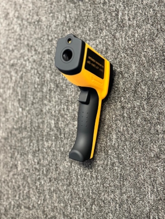 Infrared thermometer (non-contact) -30/+1150ºC.  S= 20:1