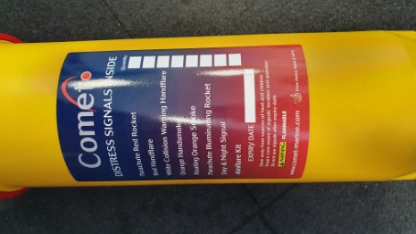 Small watertight container for distresssignals 3ltr