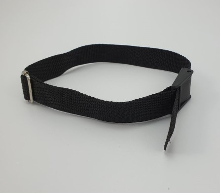 Securing strap complete with buckle for fireextinguisher