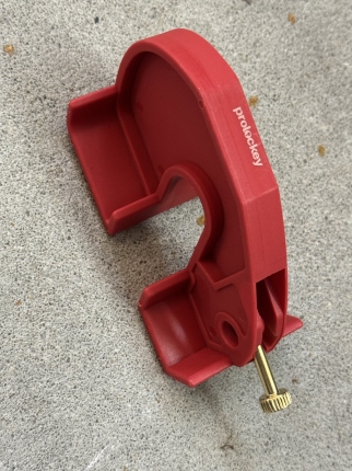 Universal large circuit breaker lockout